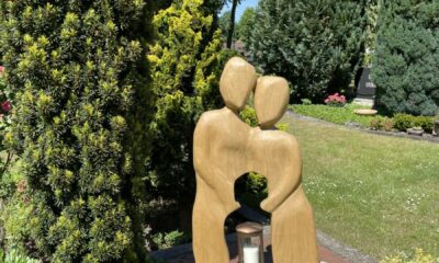 Holzdenkmal Kindergemeinschaftsgrabstätte